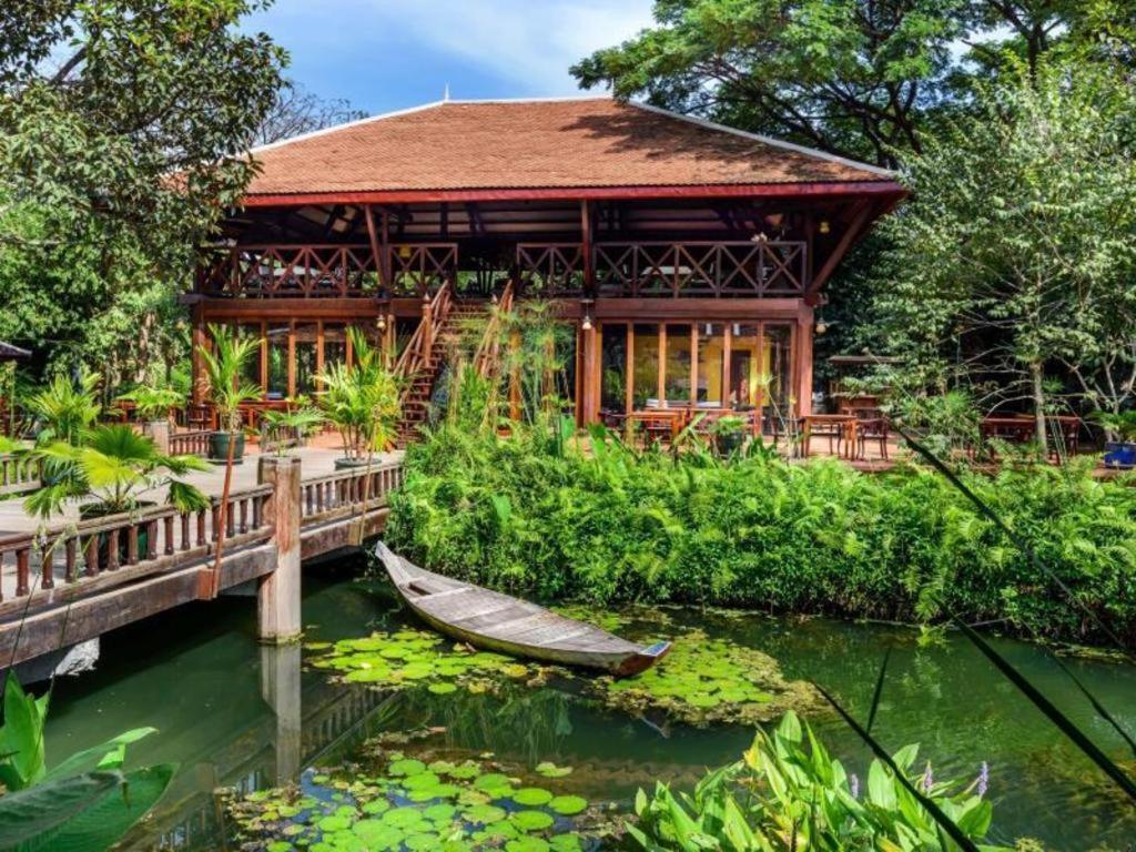 Angkor Village Resort & Spa Ciudad de Siem Riep Exterior foto